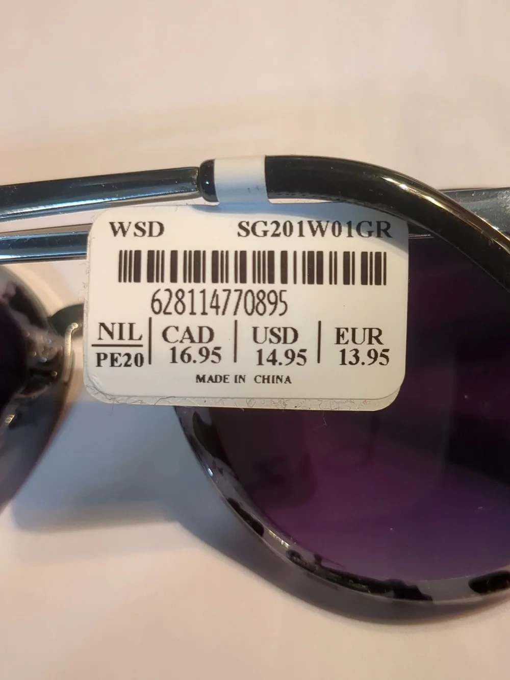NWT Sunglasses - Picture 3 of 3